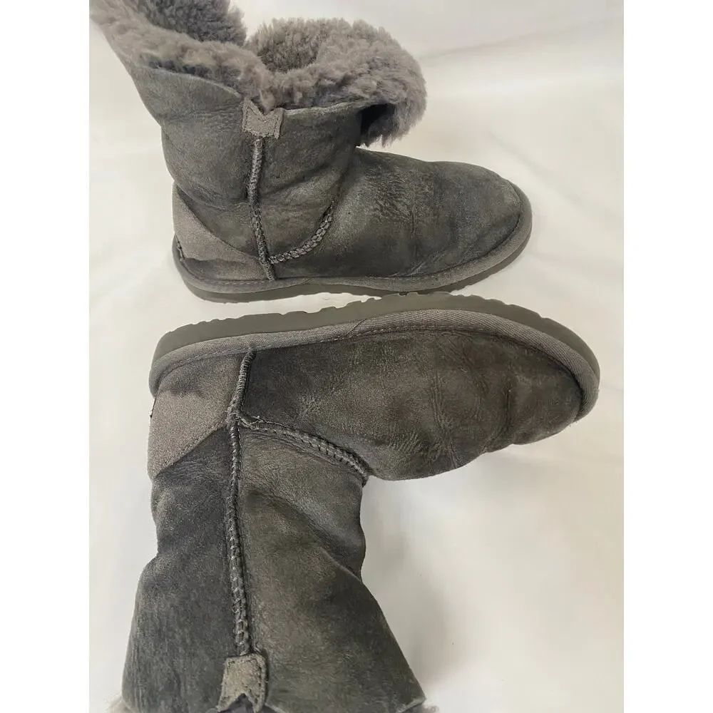 UGG Australia Bailey Button Gray Sheepskin Shearling Pull-On Ankle Boots US 5